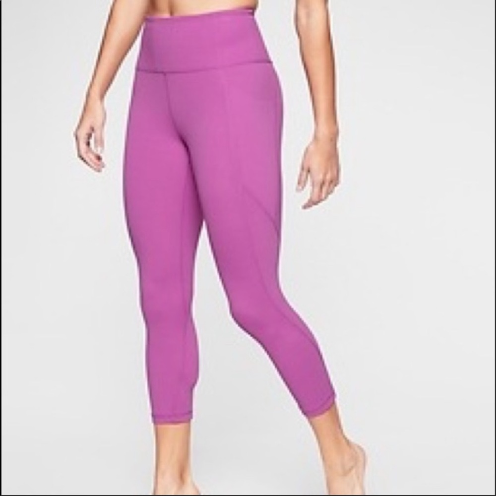 Athleta Salutation Stash Pocket || 7/8 Tights